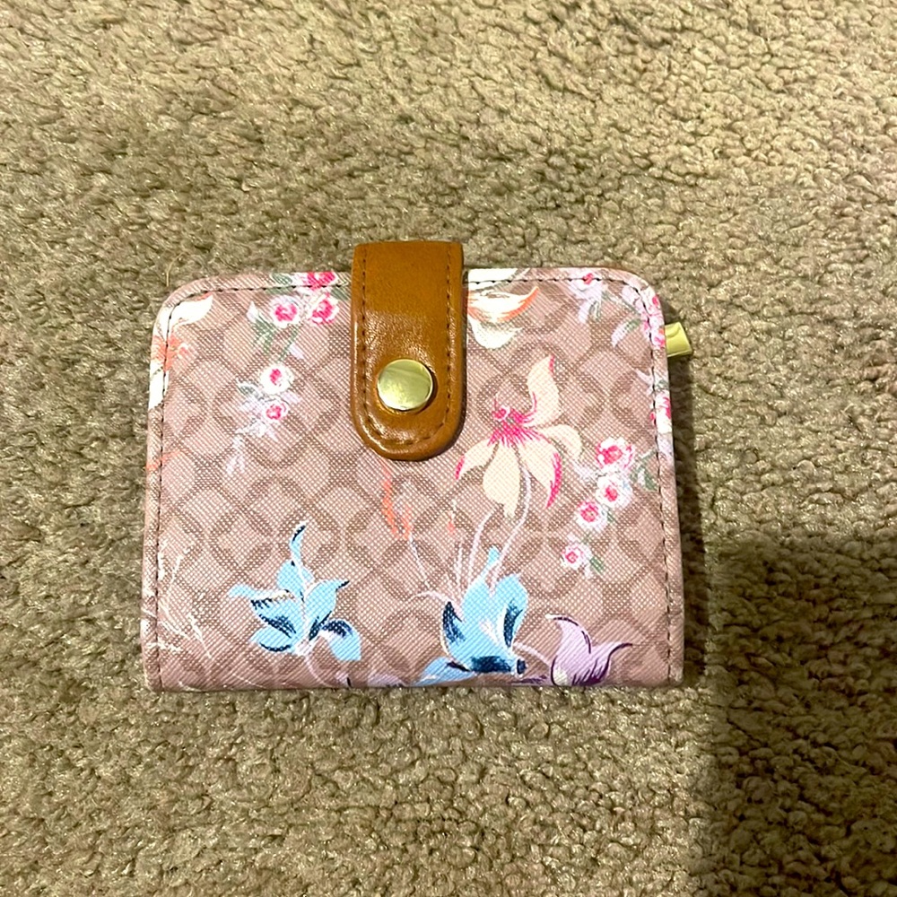 Small floral wallet